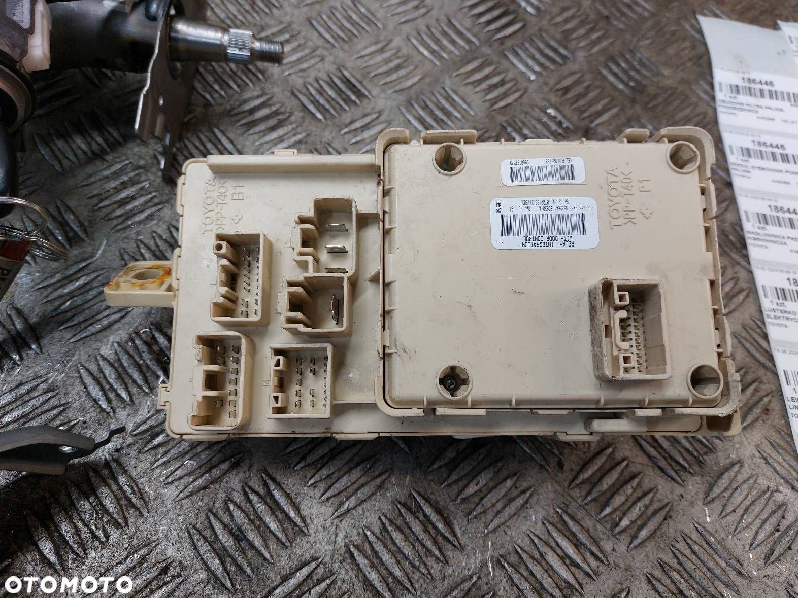 ZESTAW STARTOWY AVENSIS T25 LIFT 2.0 D4D 89661-05A51 - 3