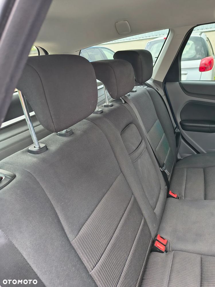 Ford Focus 1.8 FF Gold X - 18