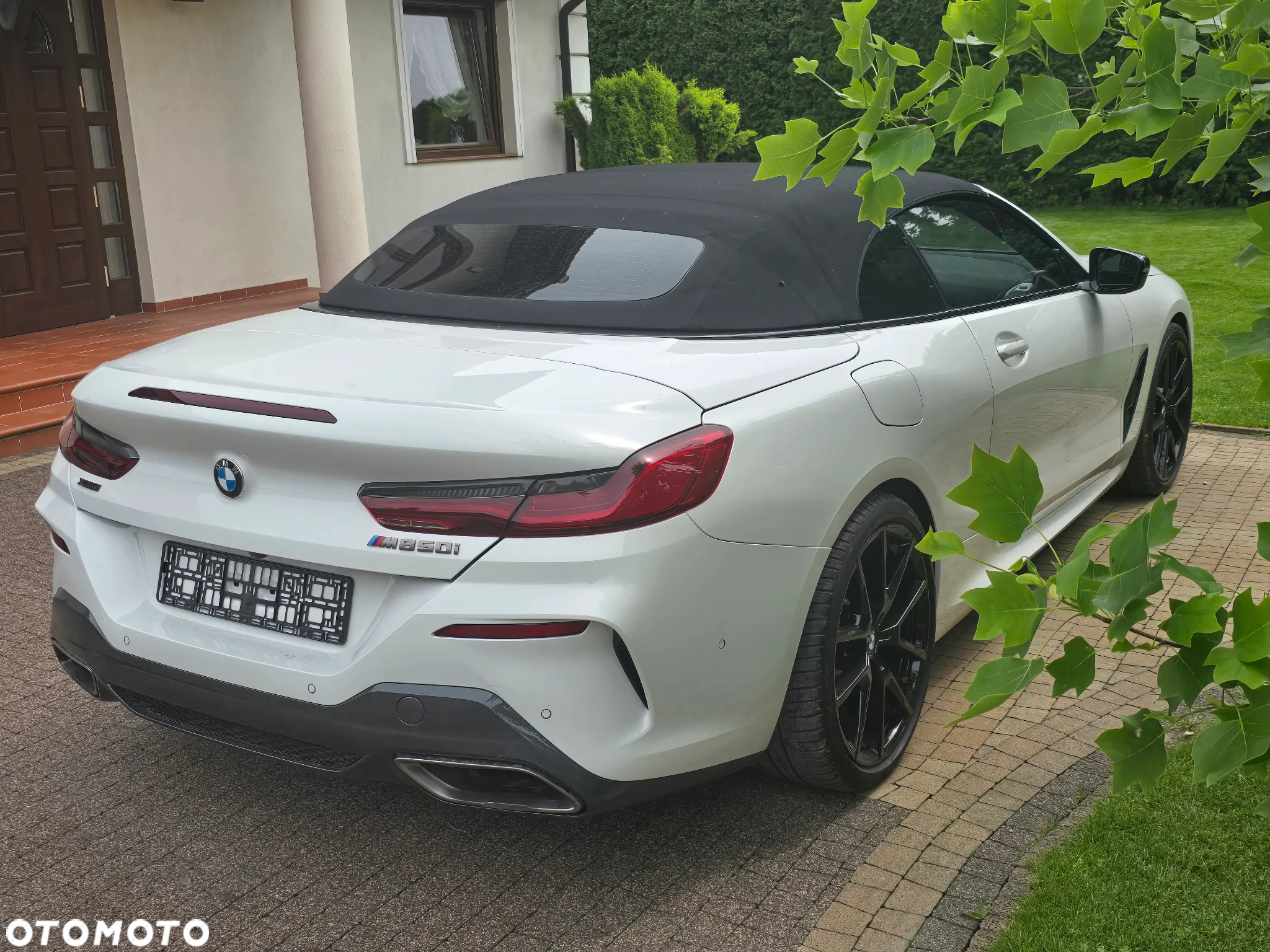 BMW Seria 8 M850i xDrive Cabrio - 4