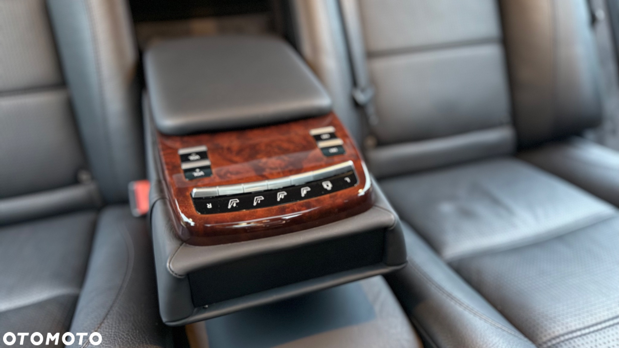 Mercedes-Benz Klasa S 63 AMG L 7G-TRONIC - 25