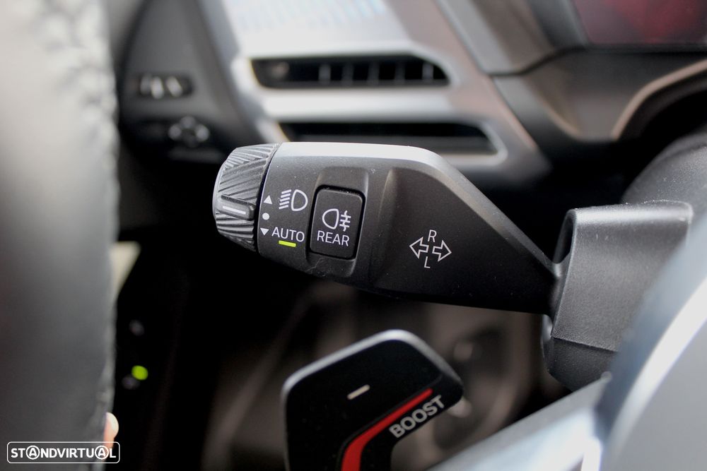 BMW 118 d Pack Desportivo M - 21