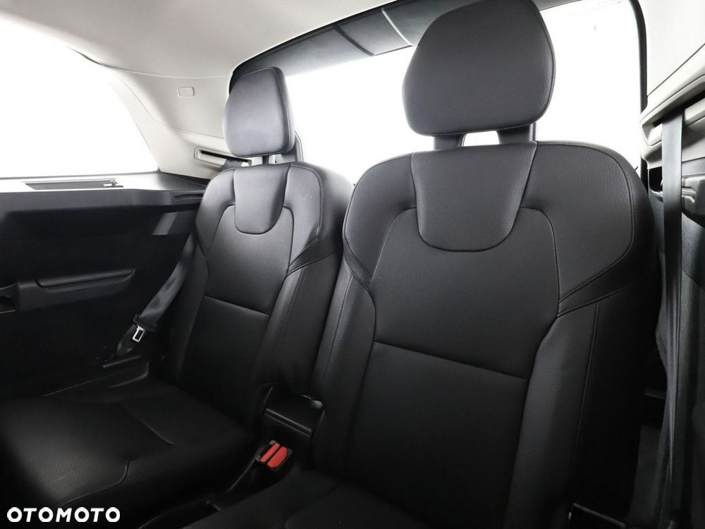 Volvo XC 90 B5 D AWD Momentum Pro - 41