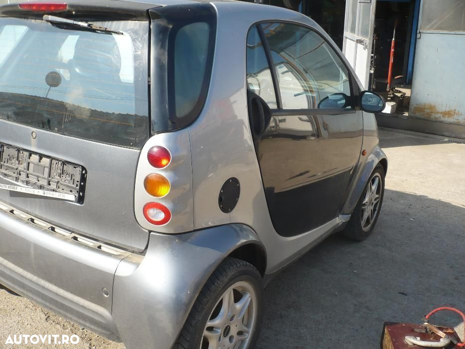 Dezmembrez Smart 0.6 benzina - 6