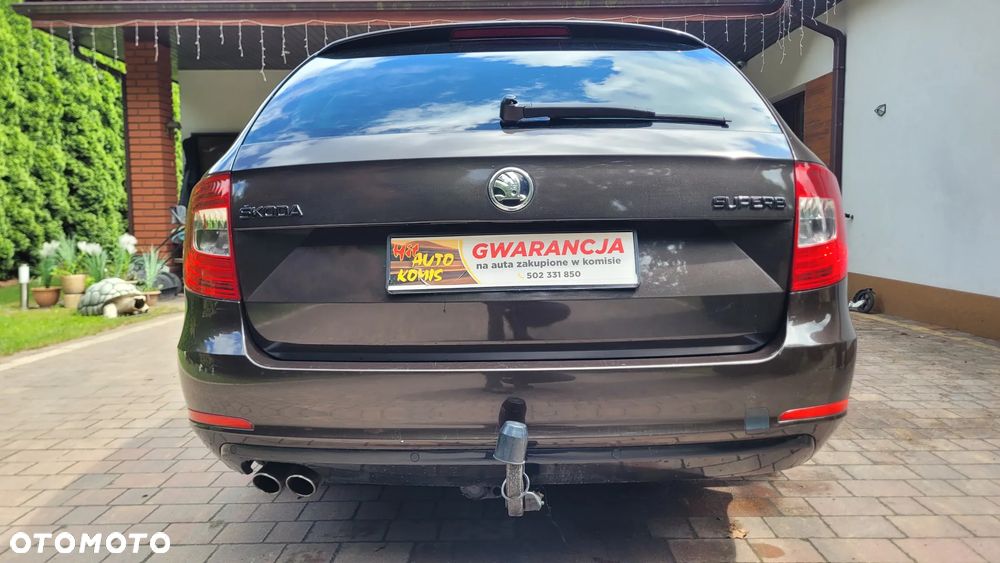Skoda Superb 2.0 TDI Green tec DSG Elegance - 14