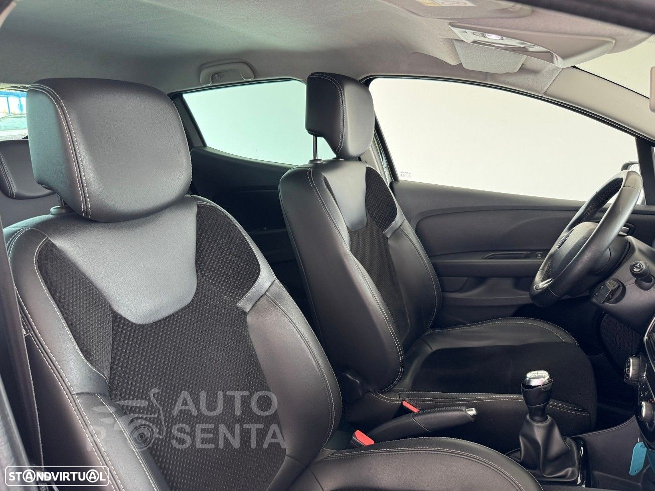 Renault Clio - 19