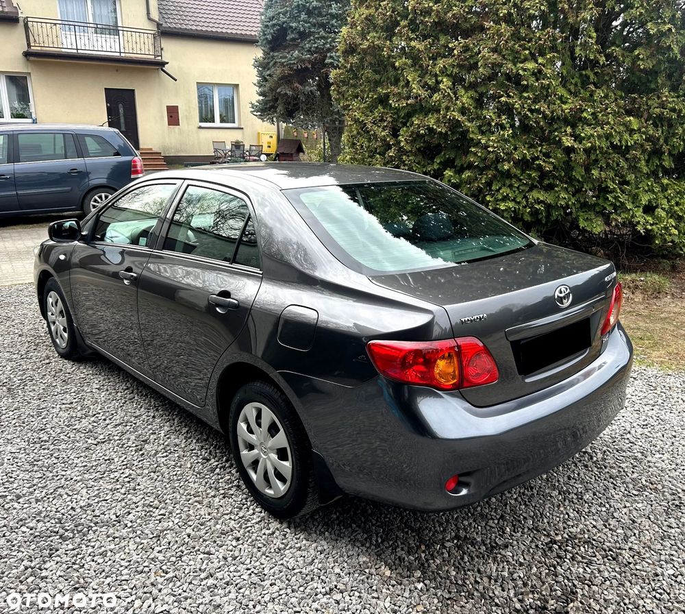 Toyota Corolla 1.4 D-4D Luna - 4