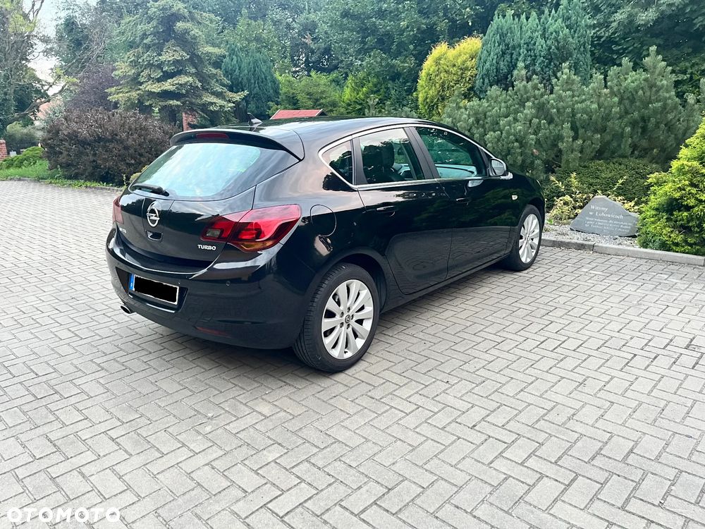 Opel Astra 1.4 Turbo Cosmo - 10