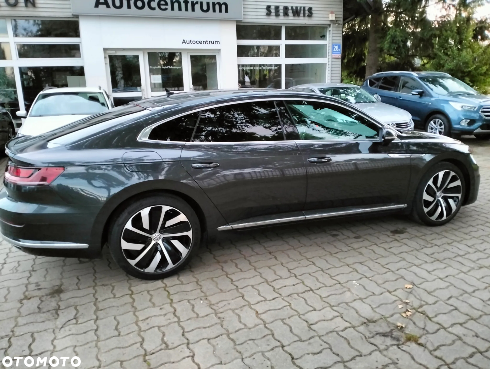 Volkswagen Arteon 2.0 TSI R-Line DSG - 25