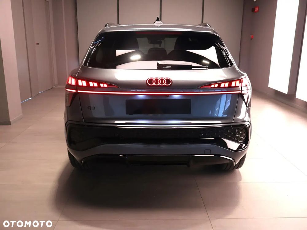 Audi Q3 35 TFSI S tronic - 3