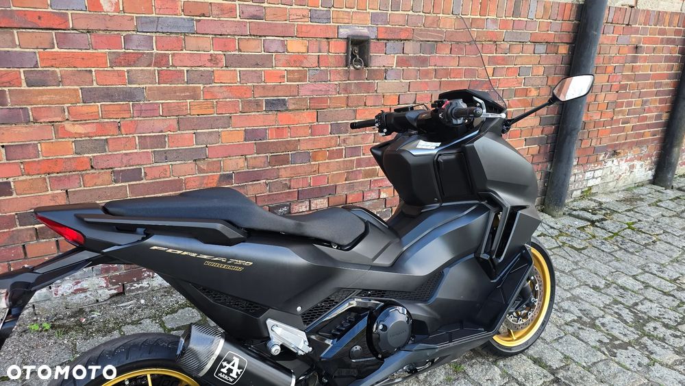Honda NSS - 22