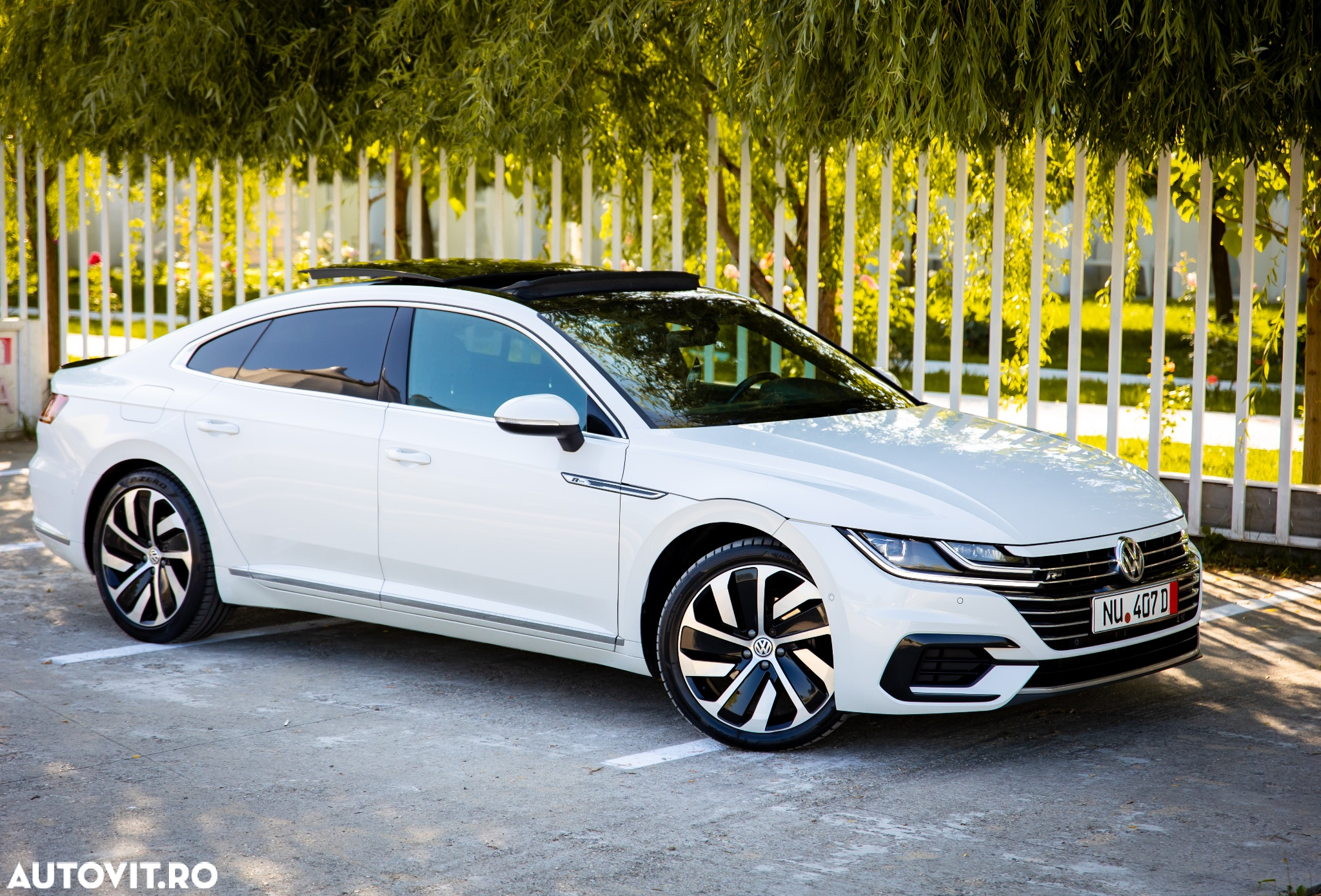 Volkswagen ARTEON 2.0 TDI DSG 4Motion R-Line - 2