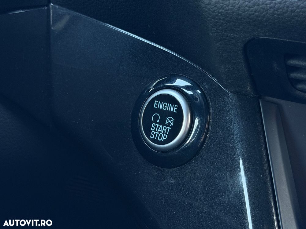 Ford Kuga 2.0 TDCi 4x4 Aut. ST-Line - 23