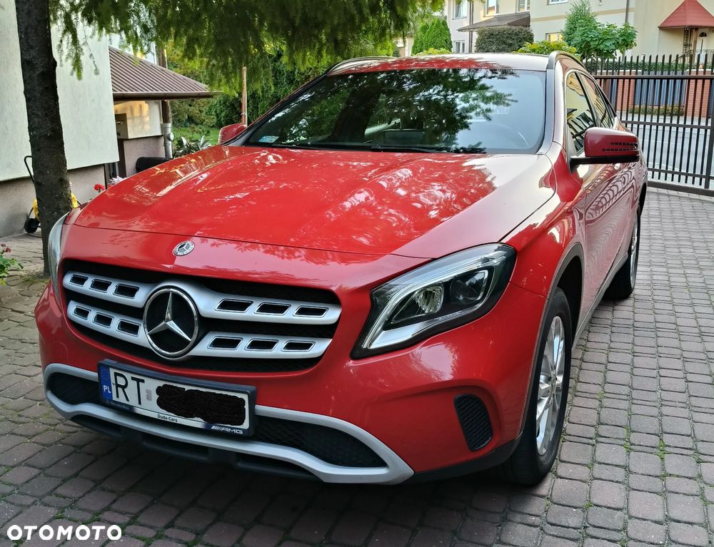 Mercedes-Benz GLA 180 7G-DCT Style - 2
