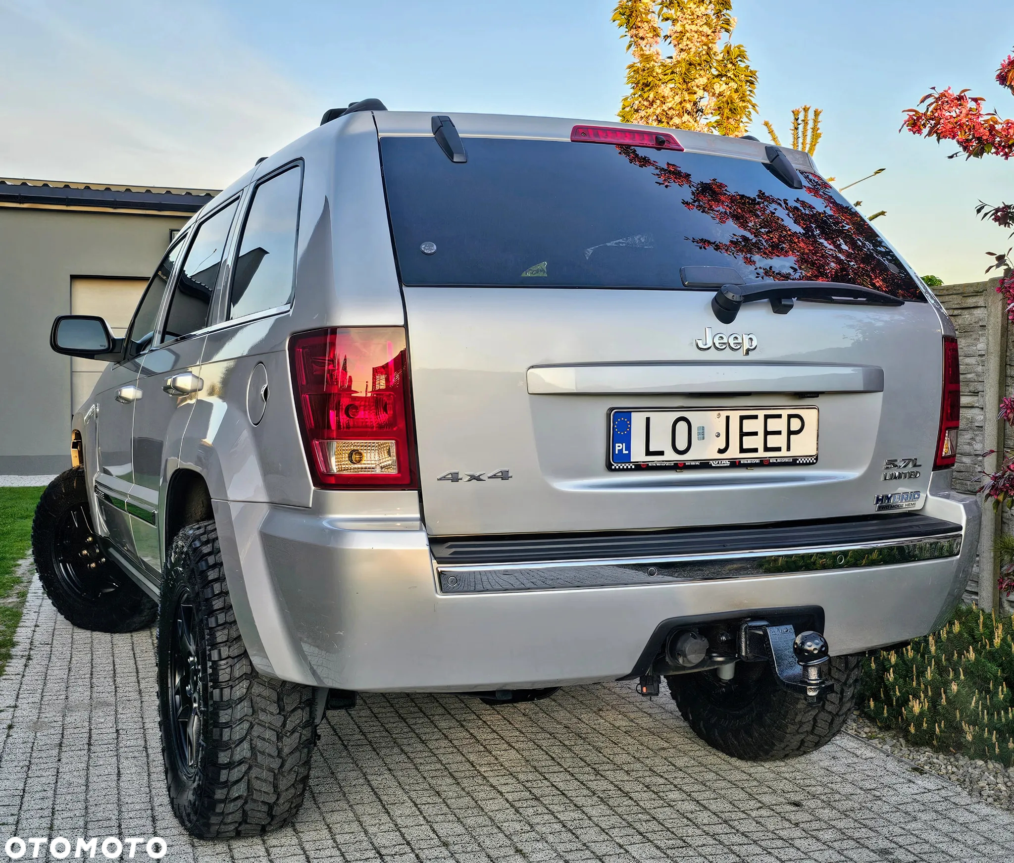 Jeep Grand Cherokee 5.7 V8 HEMI 4WD Automatik Overland - 3