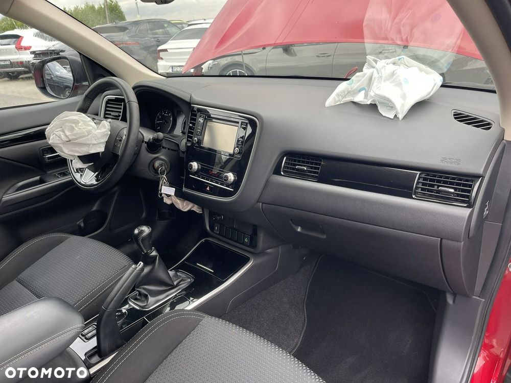 Mitsubishi Outlander 2.0 2WD Plus - 9