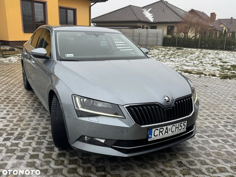 Skoda Superb 2.0 TDI Ambition DSG - 1