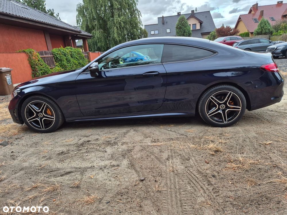Mercedes-Benz Klasa C 300 d Coupe 9G-TRONIC AMG Line - 10