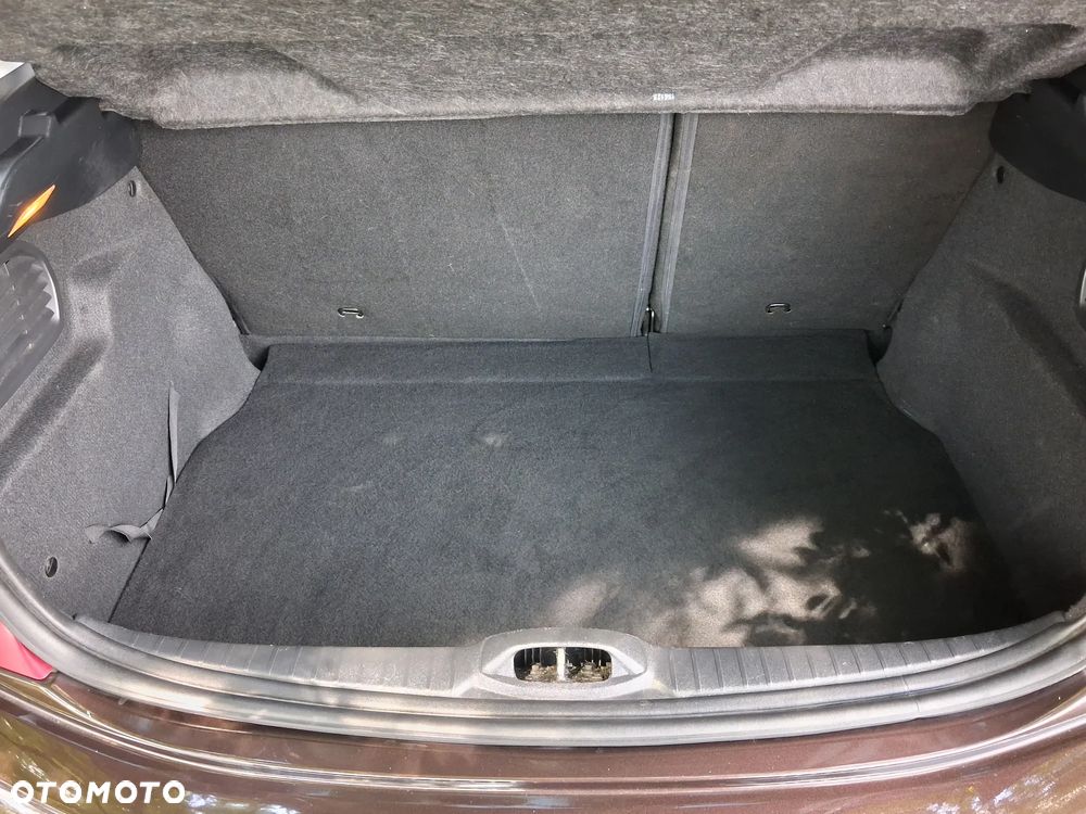 Peugeot 208 95 VTI Active - 31