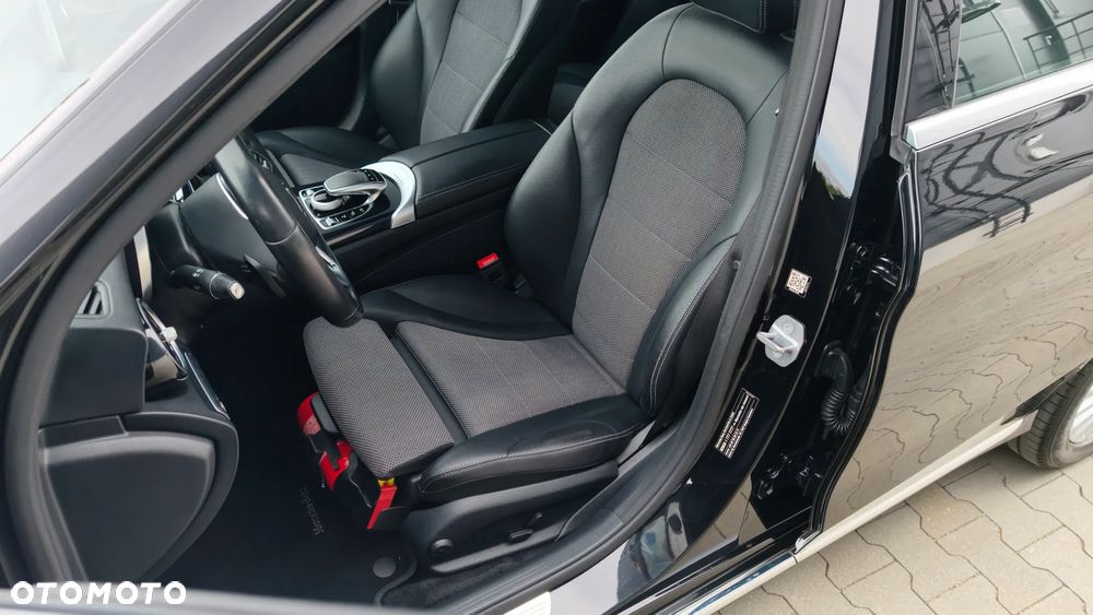 Mercedes-Benz Klasa C 220 d 9G-TRONIC Avantgarde - 23