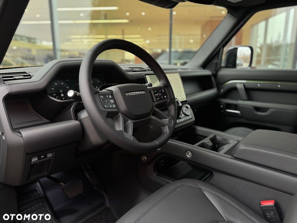 Land Rover Defender - 6