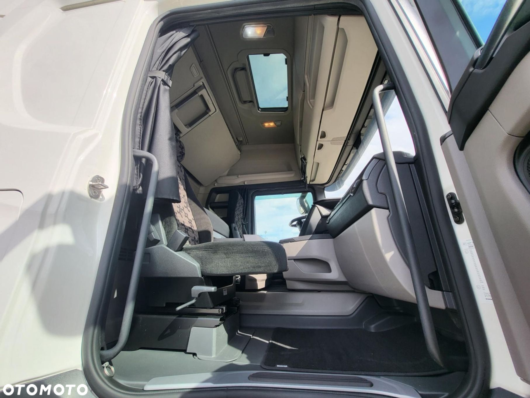 Scania R 450 A4x2EB Mega - 12