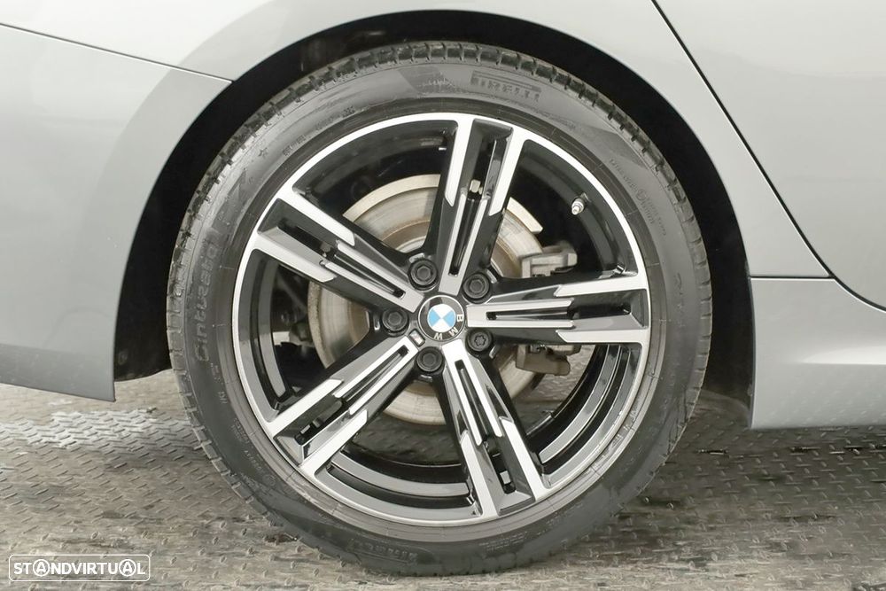 BMW 320 d Touring Pack Desportivo M Auto - 5