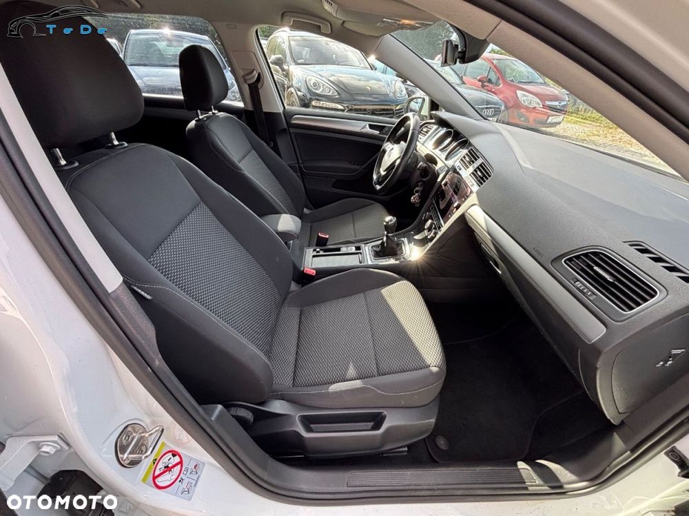 Volkswagen Golf 1.0 TSI Comfortline - 26