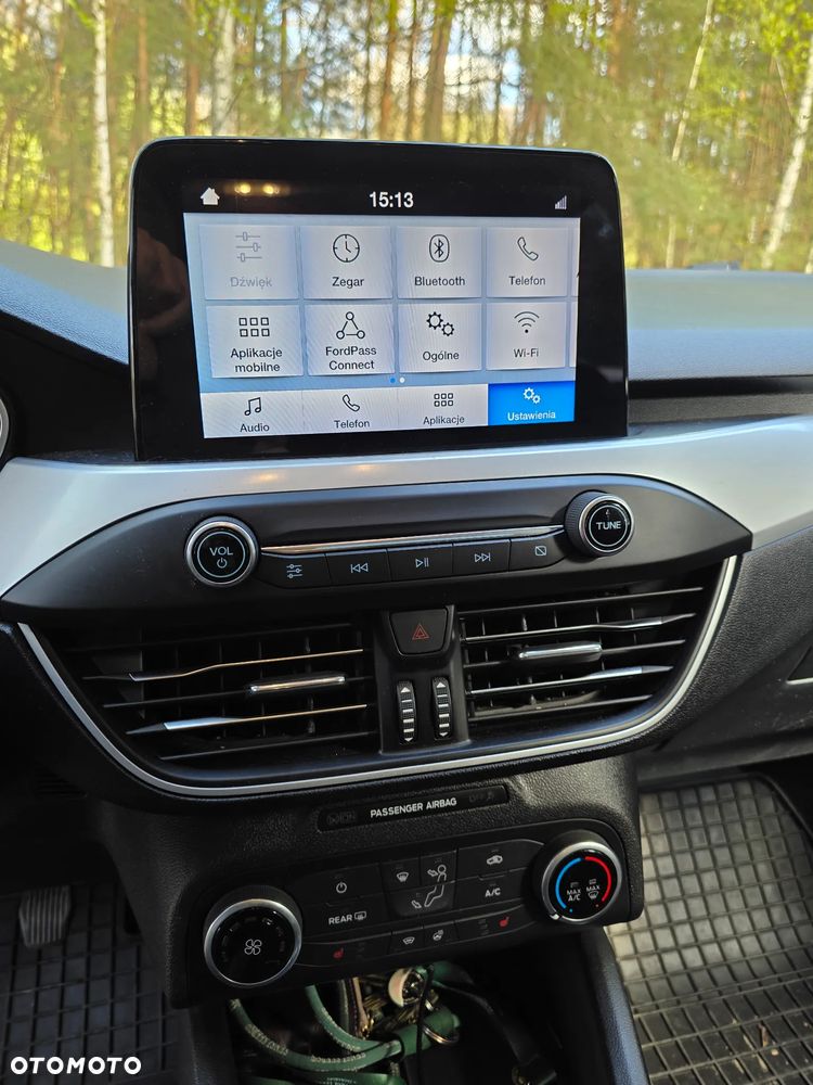 Ford Focus 1.5 TDCi SYNC Edition - 12