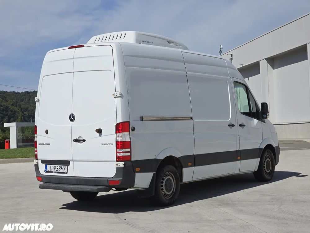 Mercedes-Benz Sprinter - 3