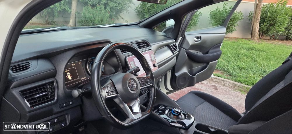 Nissan Leaf N-Connecta - 11
