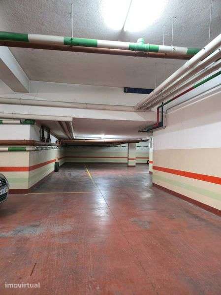 Lugares de Estacionamento Cacilhas, Almada – 5 min do Terminal Fluvial - Grande imagem: 5/8