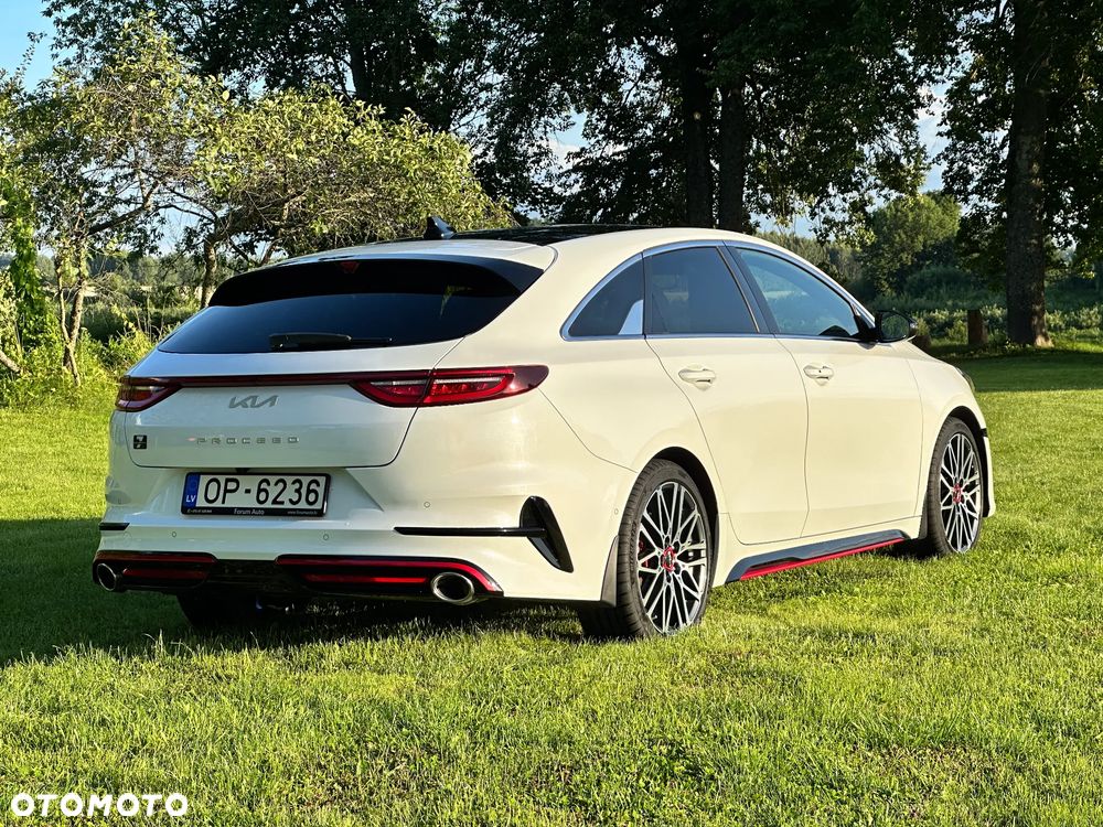 Kia ProCeed 1.6 T-GDI GT DCT - 6