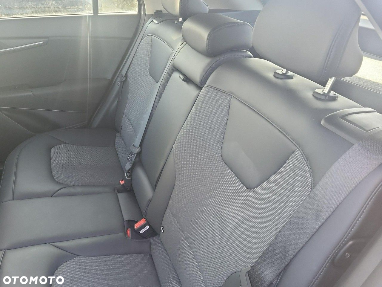 Kia Niro - 16