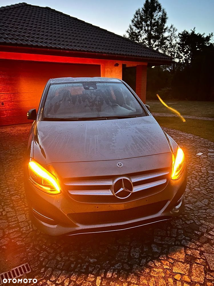 Mercedes-Benz Klasa B 200 (CDI) d 4Matic 7G-DCT Style - 30