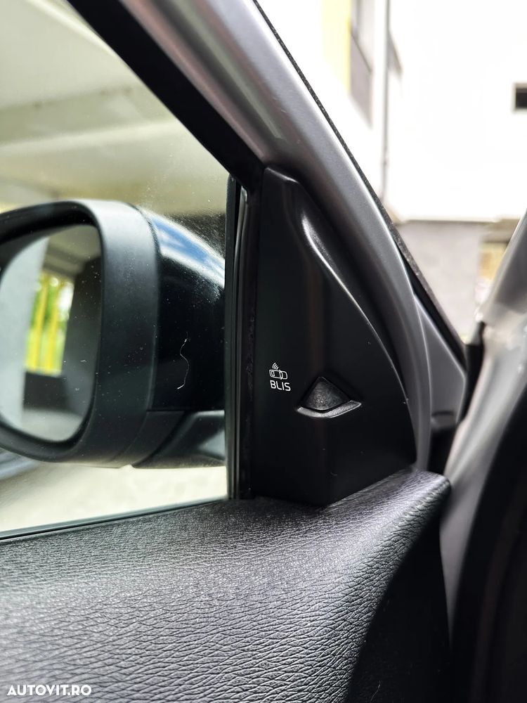 Volvo V40 D3 Aut Summum - 19