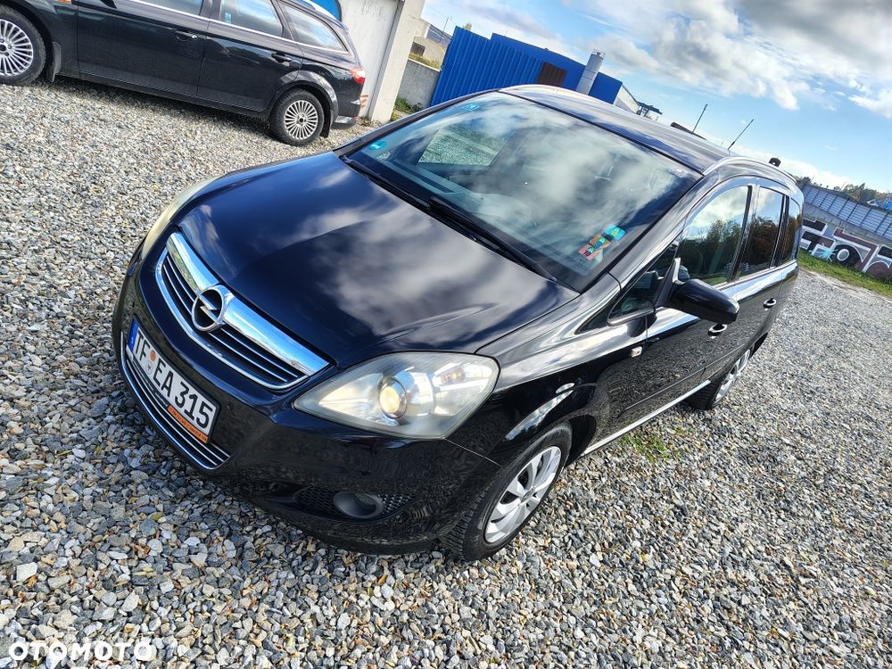 Opel Zafira - 1