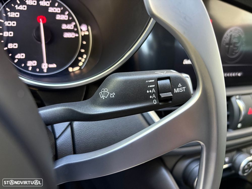 Alfa Romeo Giulia 2.2 D Super AT8 - 17