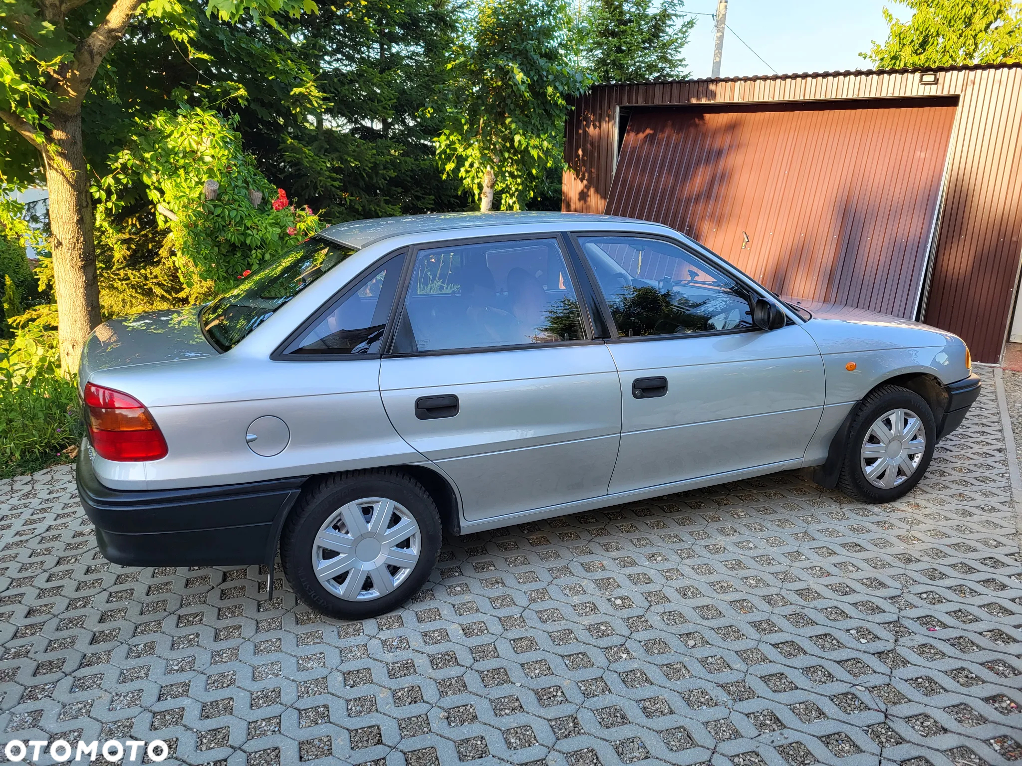 Opel Astra 1.4 16v GL - 6