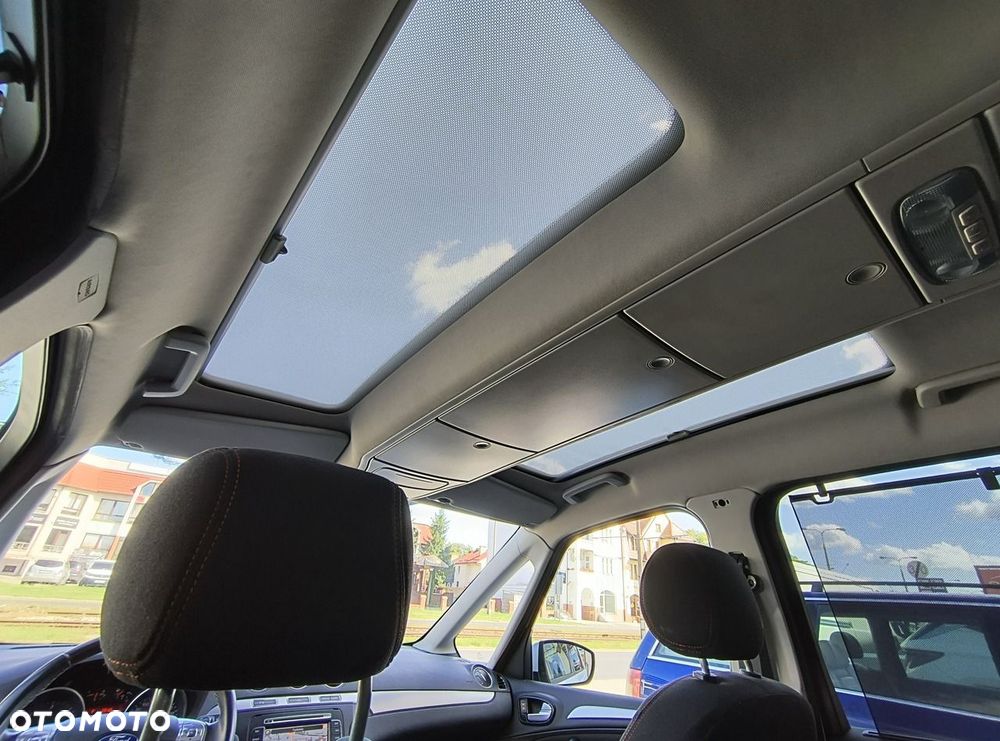 Ford Galaxy 2.0 TDCi Platinium X (Titanium) MPS6 - 32