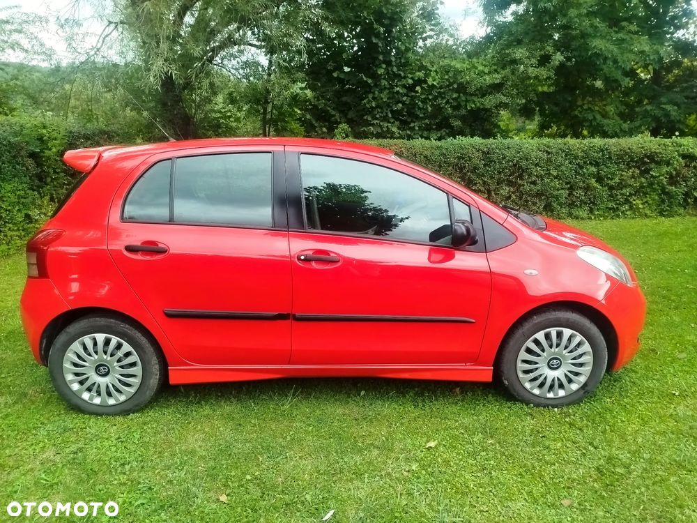 Toyota Yaris 1.0 Luna - 4