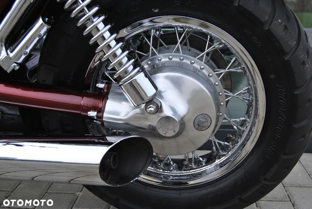 Suzuki Intruder - 20