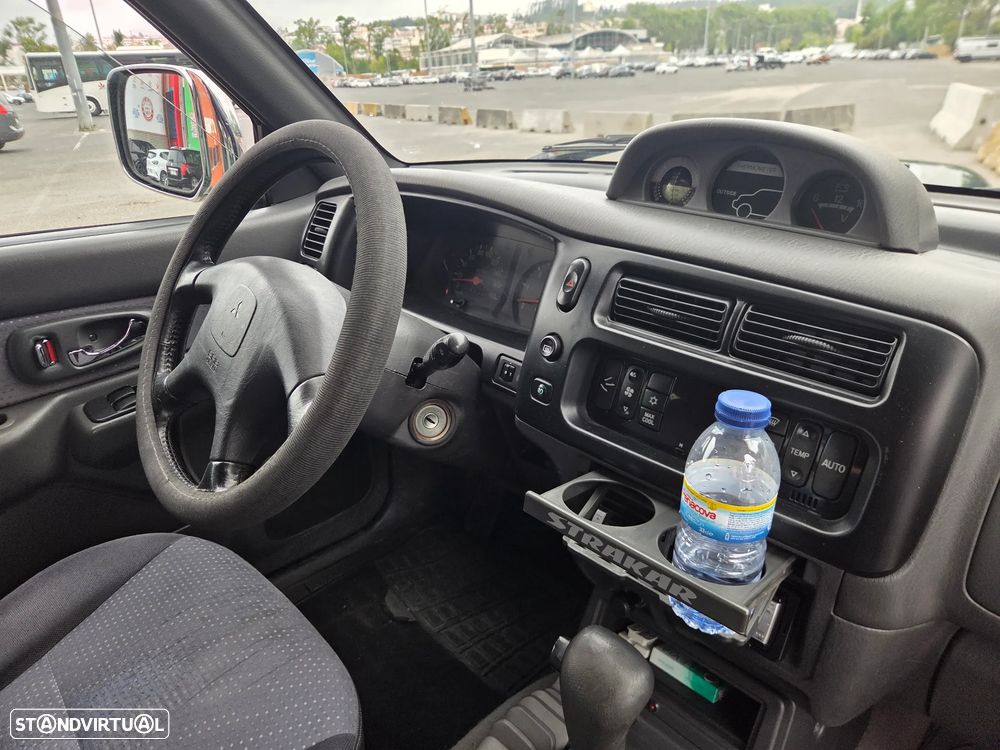 Mitsubishi L200 - 7