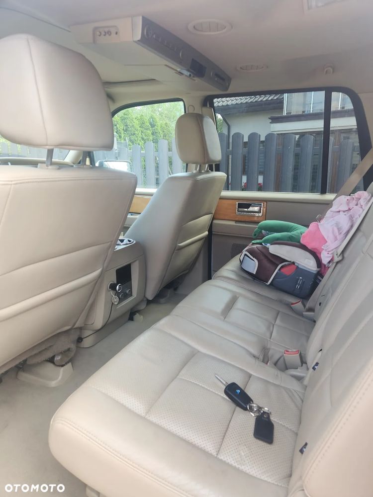 Lincoln Navigator 5.4 L 4x4 - 15