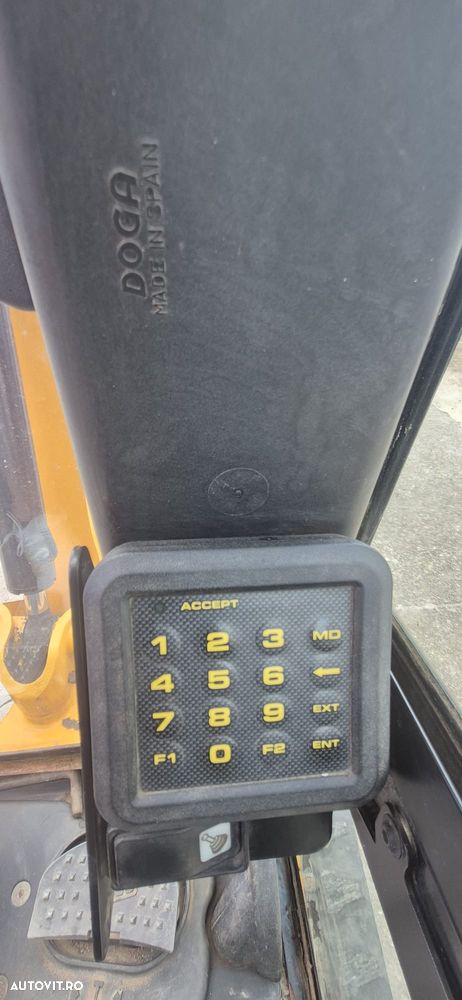JCB 8018 CTS - 9