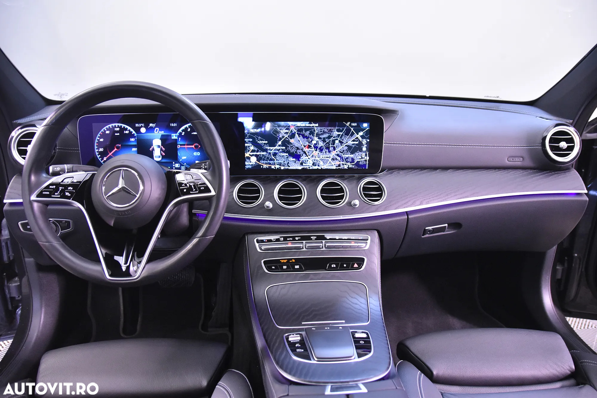Mercedes-Benz E 300 4MATIC Aut. - 9