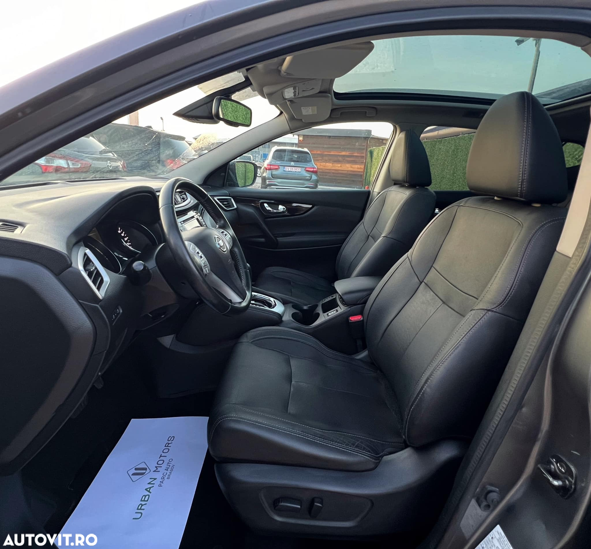 Nissan Qashqai 1.6 DCI Xtronic TEKNA - 4