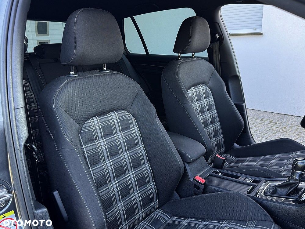 Volkswagen Golf GTD 2.0 TDI SCR DSG - 40