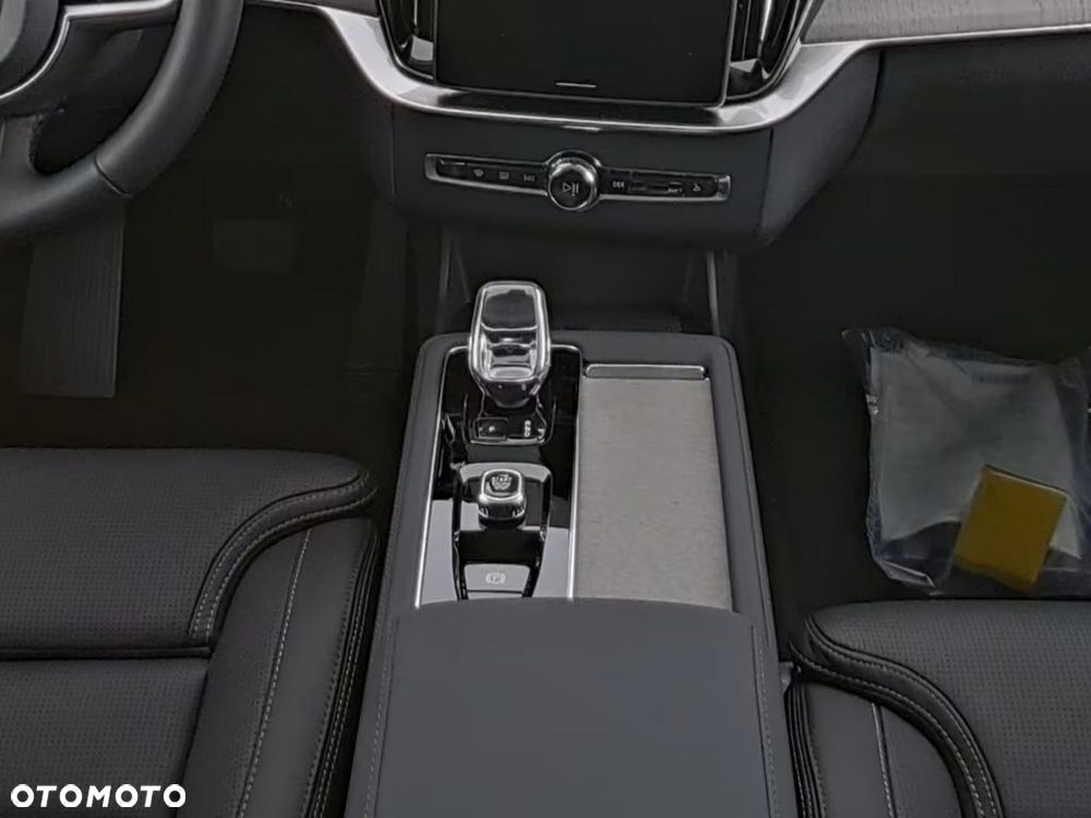 Volvo XC 90 T8 AWD Ultra Dark - 11