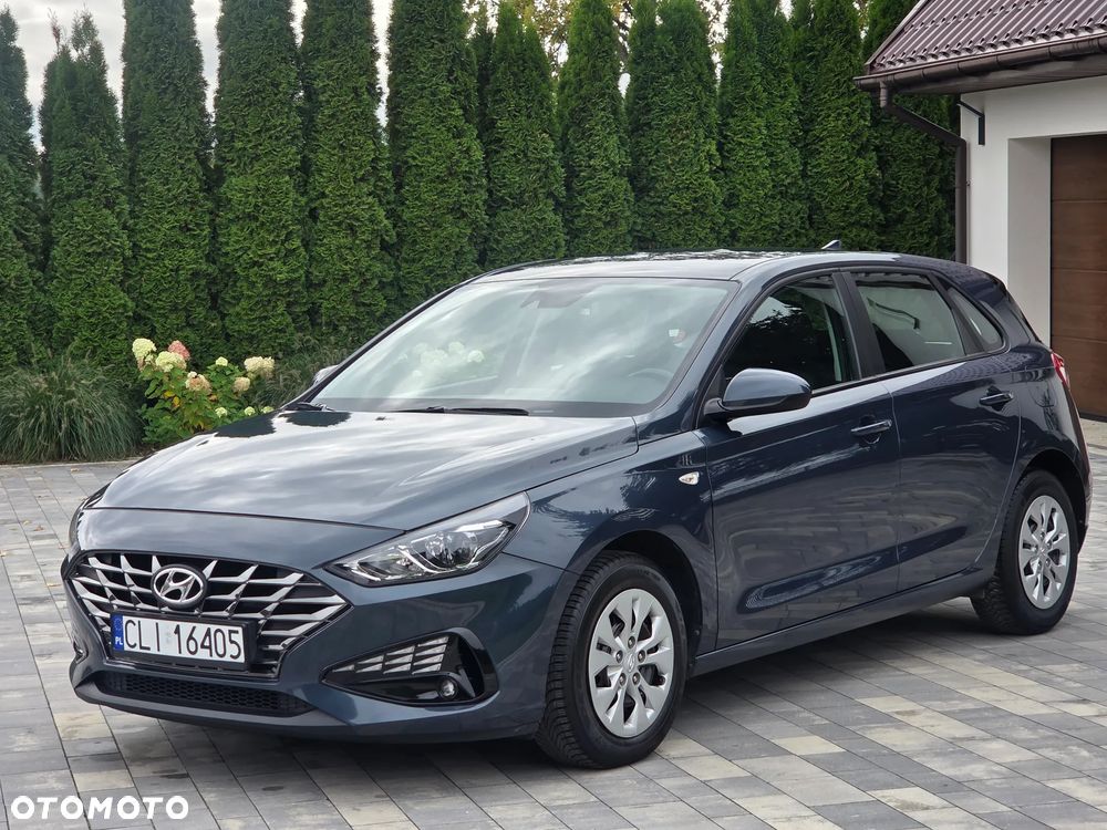 Hyundai i30 1.5 DPI Classic + - 18