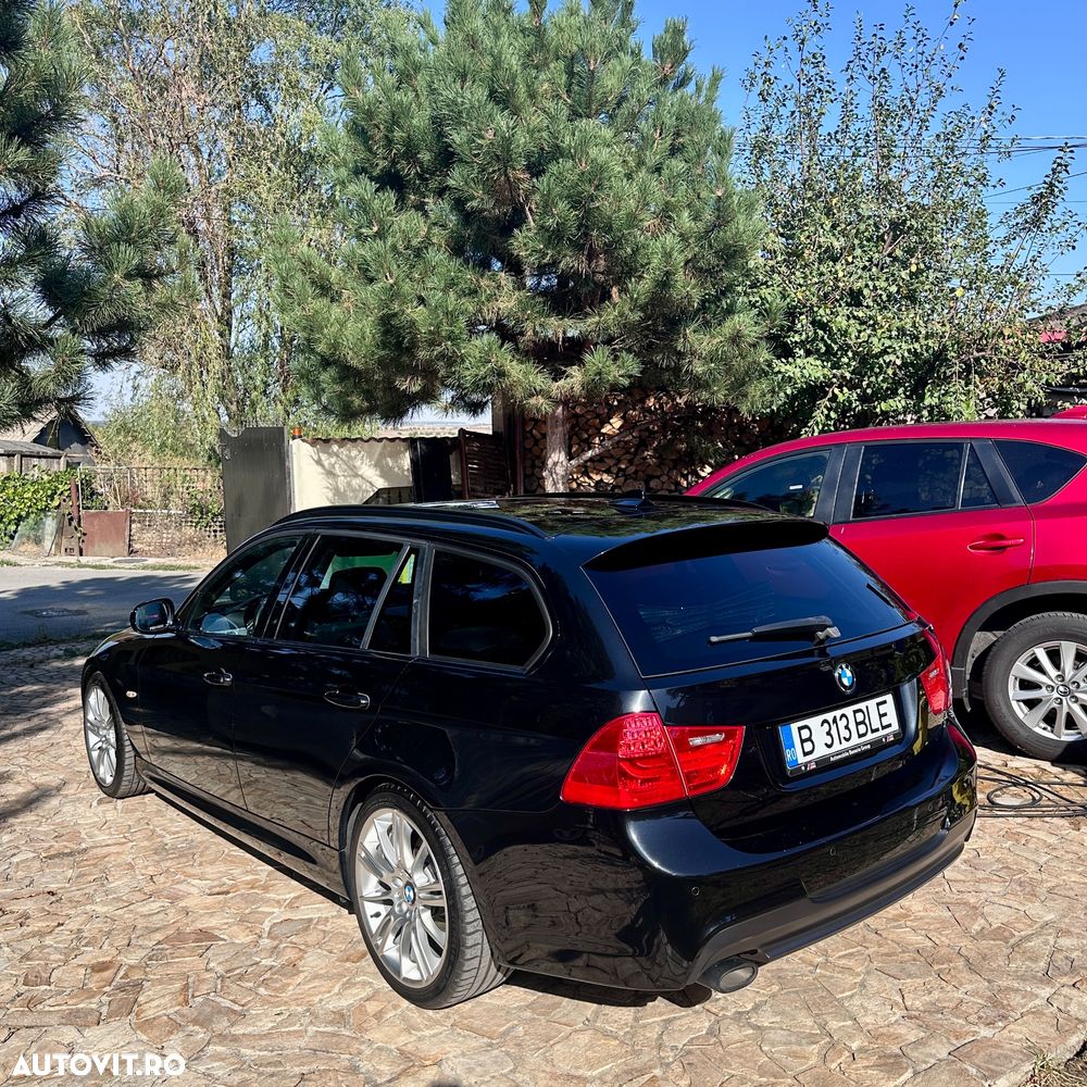 BMW Seria 3 320d DPF Touring Edition Sport - 4